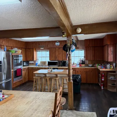 Main Floor-Kitchen-IMG_0387-sqcrop1